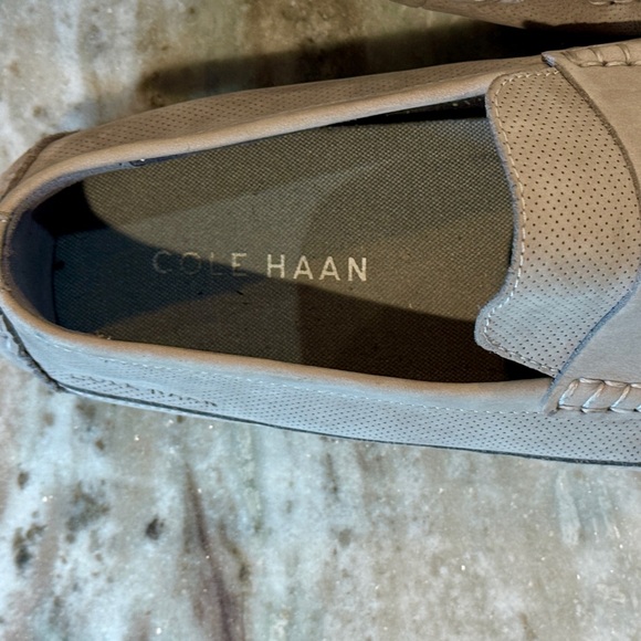 Men’s COLE HAAN Wyatt Penny Driving Loafers- Light grey. Size 10.5 - Picture 5 of 7